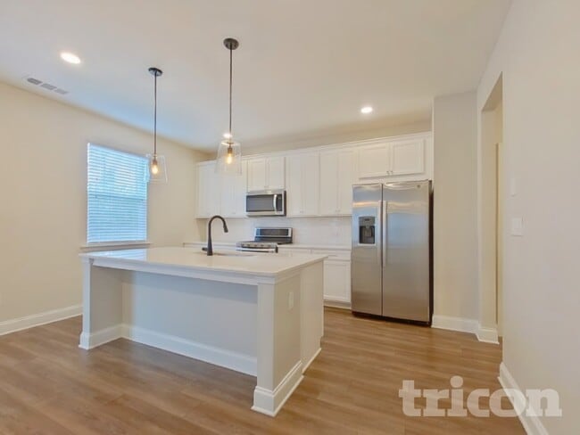 Building Photo - 80 Leyland Ct