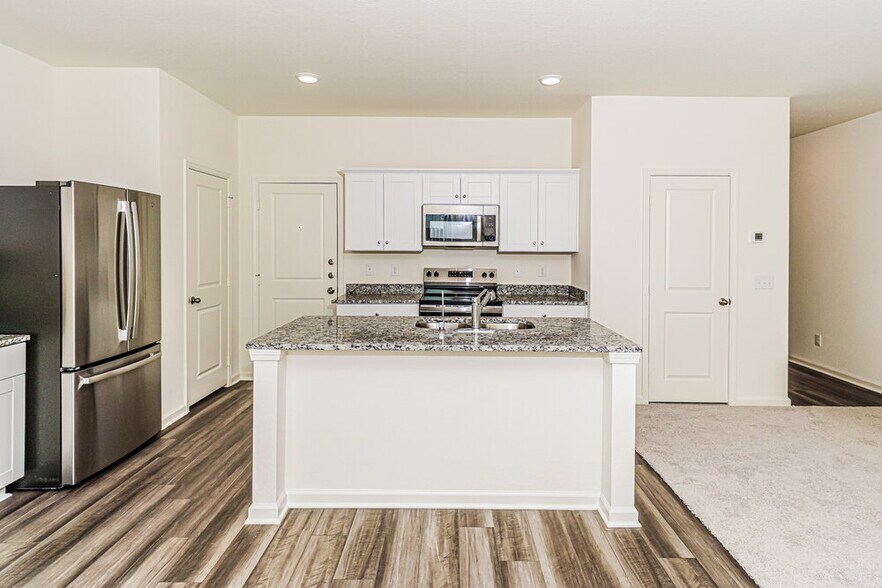 Building Photo - 5543 Bluebell Mdw