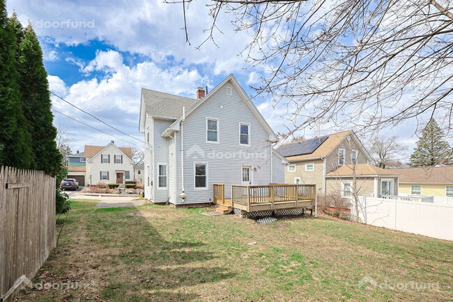 Building Photo - 121 Delmont Ave