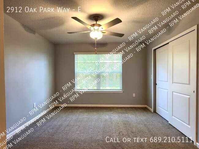 Building Photo - 2912 Oak Park Way