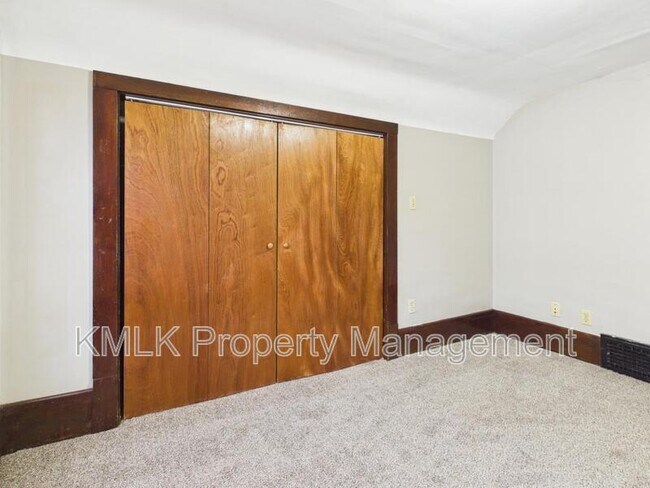 Building Photo - 1159 Carey Ave