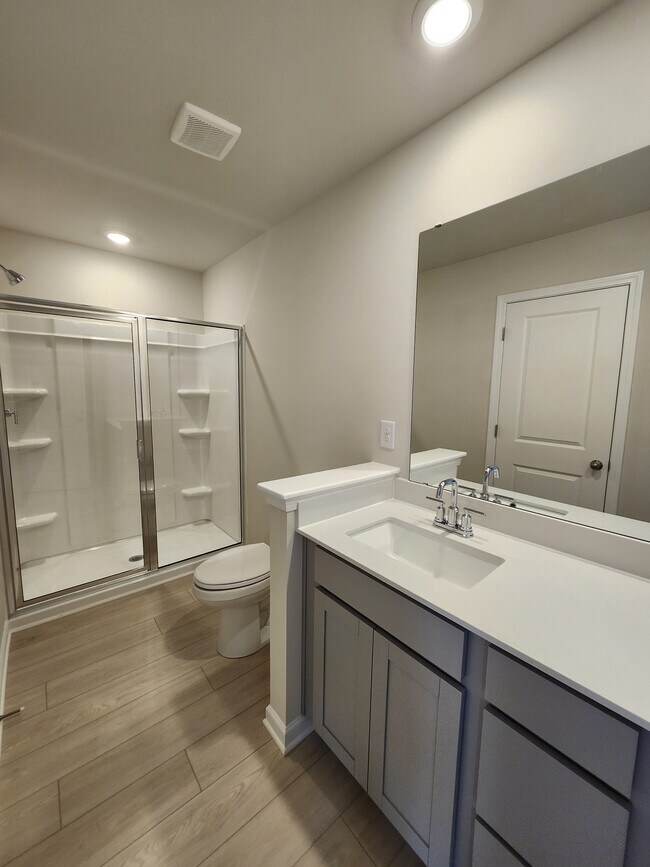 Building Photo - 727 Peyden Ln