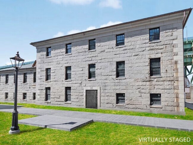 Building Photo - 60 13th St