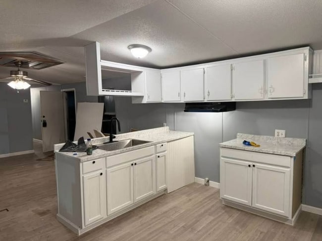 Building Photo - 314a Picardy Dr