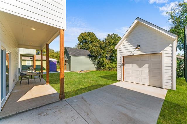 Building Photo - 612 1/2 N Robinson St