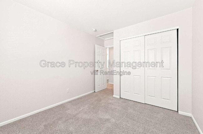 Building Photo - 2230 Andrew Dr