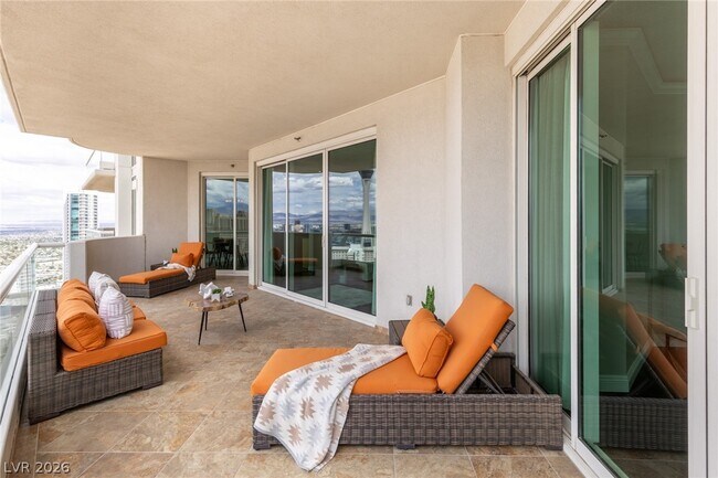 Building Photo - 2777 Paradise Rd