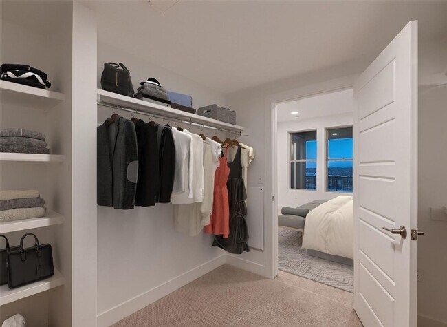 Building Photo - $0 DEPOSIT OPTION. ONE BED ONE BATH TOP FLOOR CONDO WITH MOUNTAIN VIEWS!!!