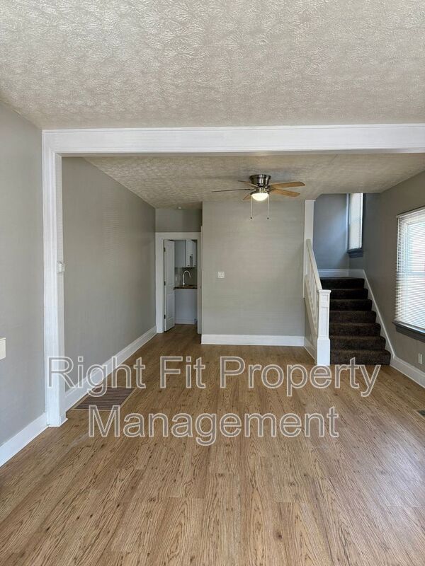 Building Photo - 255-257 Fountain Avenue