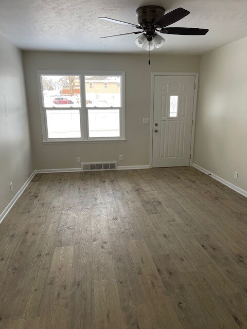 Building Photo - 7701 Northridge Dr