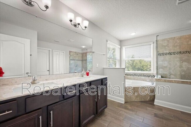 Building Photo - 3954 Coastal Cove Cir