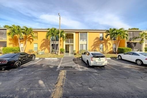Building Photo - 12650 Kenwood Ln