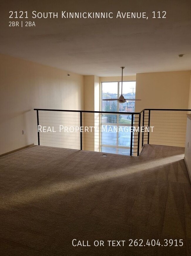 Building Photo - 2121 S Kinnickinnic Ave