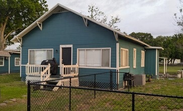 Building Photo - 2915 Winter Lake Rd