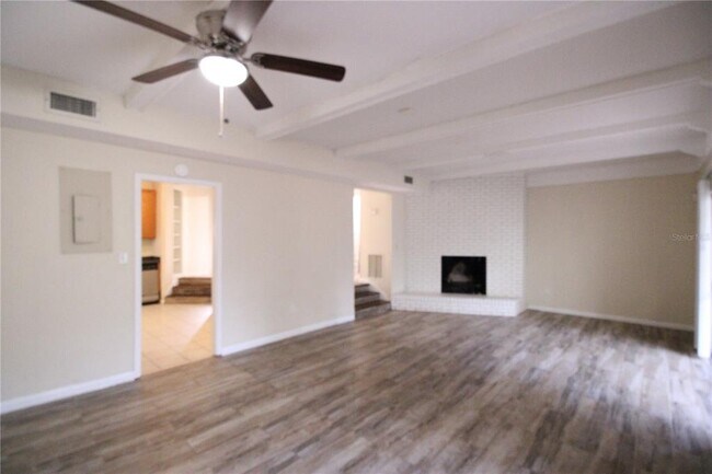 Building Photo - 507 NW 39th Rd