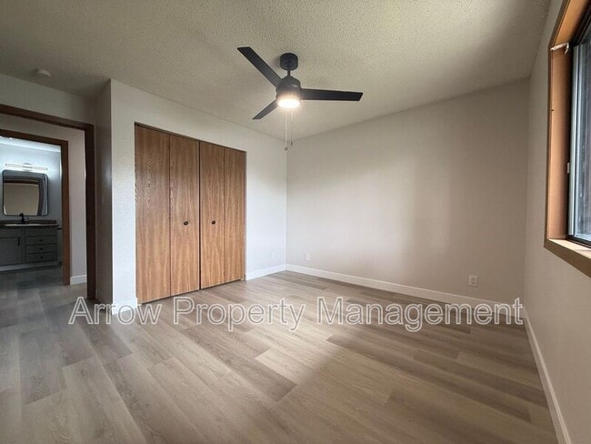 Building Photo - 2330 N 44th St