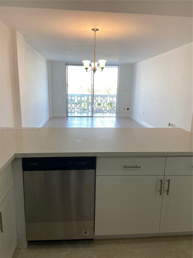 Building Photo - 13155 Ixora Ct
