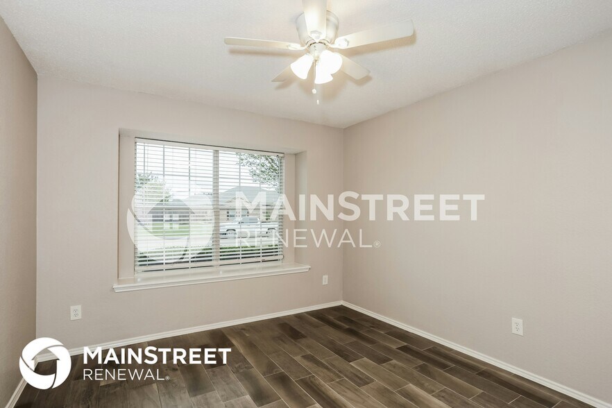 Building Photo - 517 Bretts Way