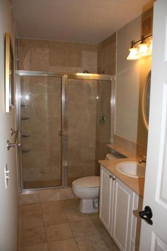 Building Photo - 612 Fern St