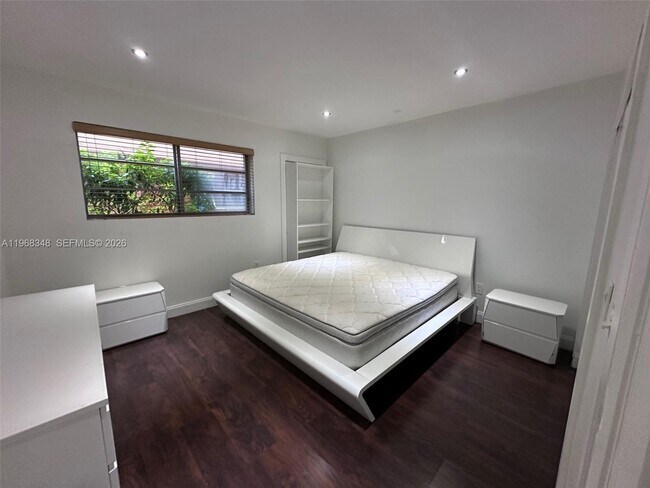 Building Photo - 1341 15th St