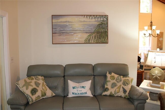 Building Photo - 7909 4th Ave W