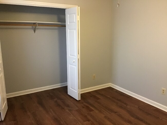 Building Photo - 2616 Burke Ln