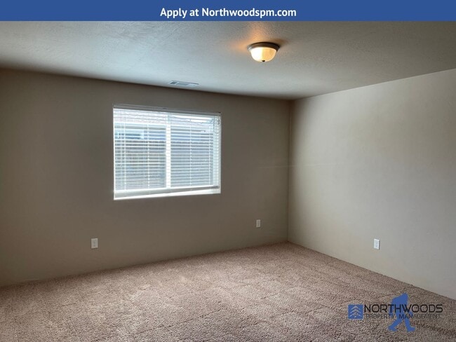 Building Photo - Very Nice 3 Bedroom 2 Bath Home****All Utilities Included Except Power****