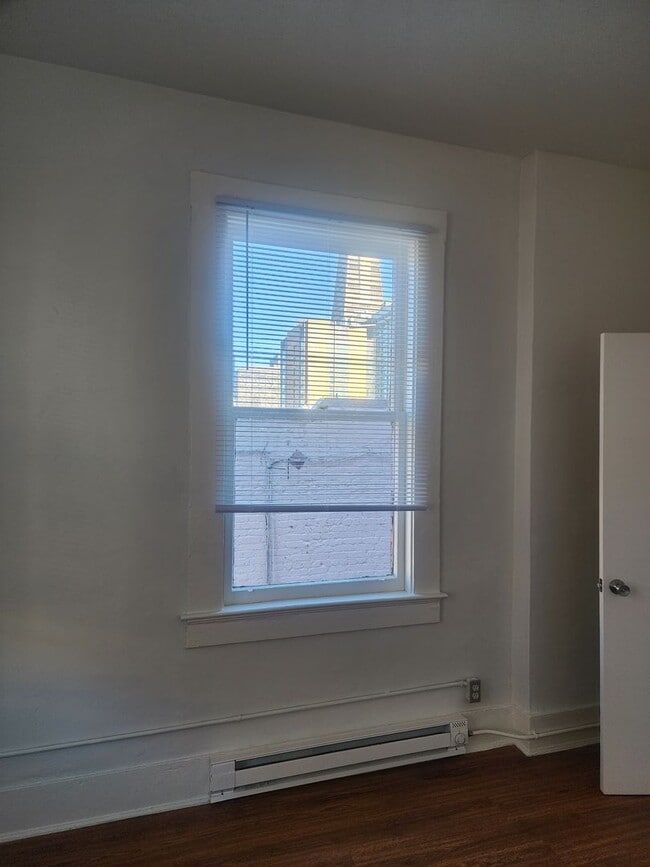 Building Photo - 27 St Louis Alley