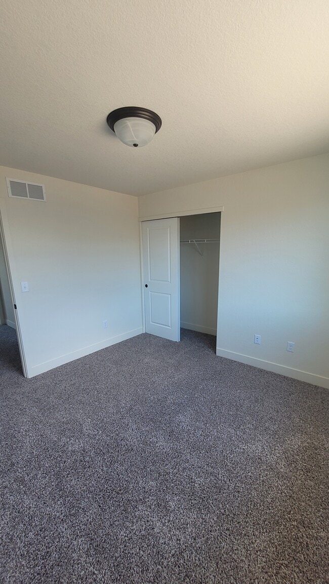 Building Photo - 438 Halcyon Wy