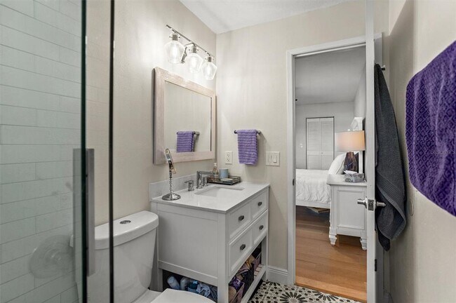 Building Photo - 5955 30th Ave S