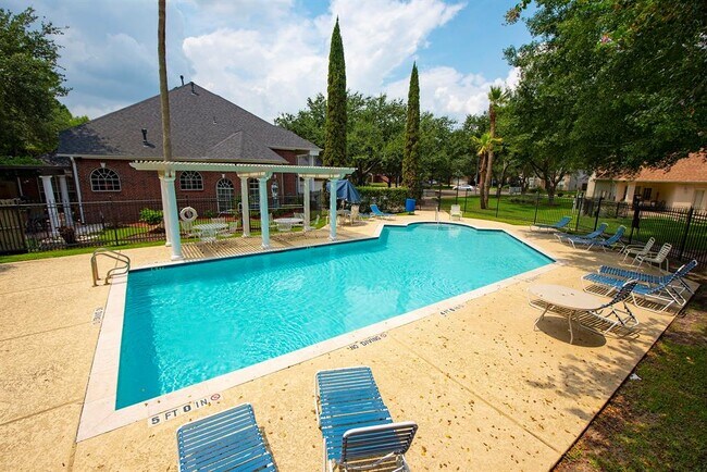 Building Photo - 3238 Enclave Ln