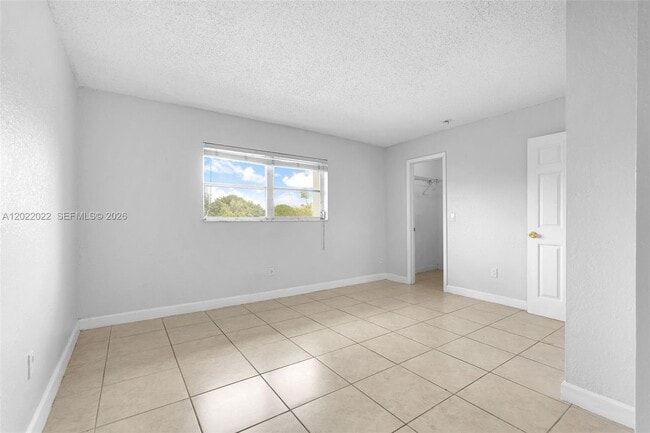 Building Photo - 400 NW 65th Ave