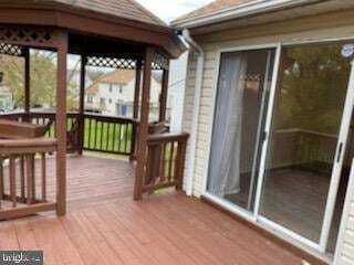 Building Photo - 7959 Vernon Ave