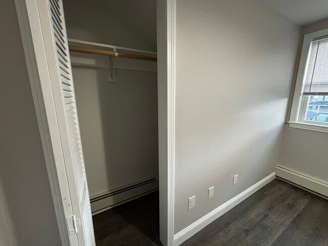 Building Photo - 546 Nantasket Ave