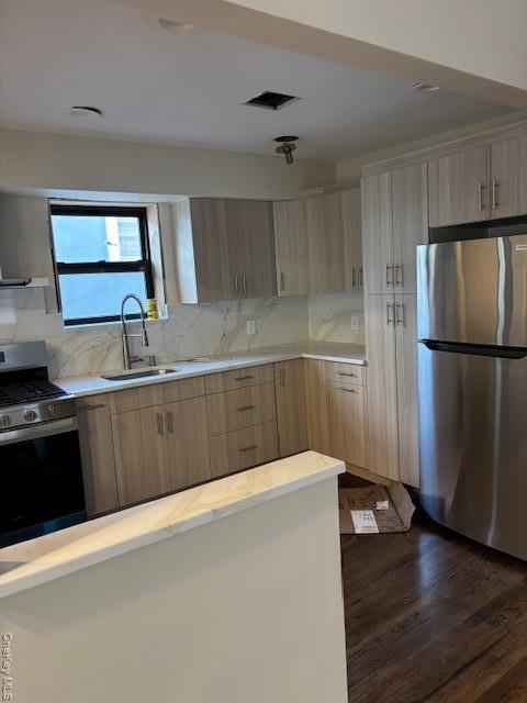 Building Photo - 104-28 94th Ave