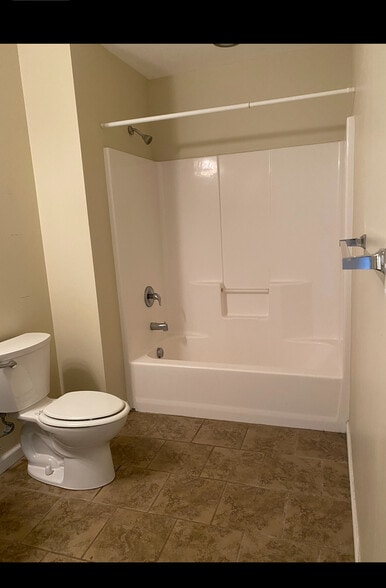 Building Photo - 3949 Clement Way