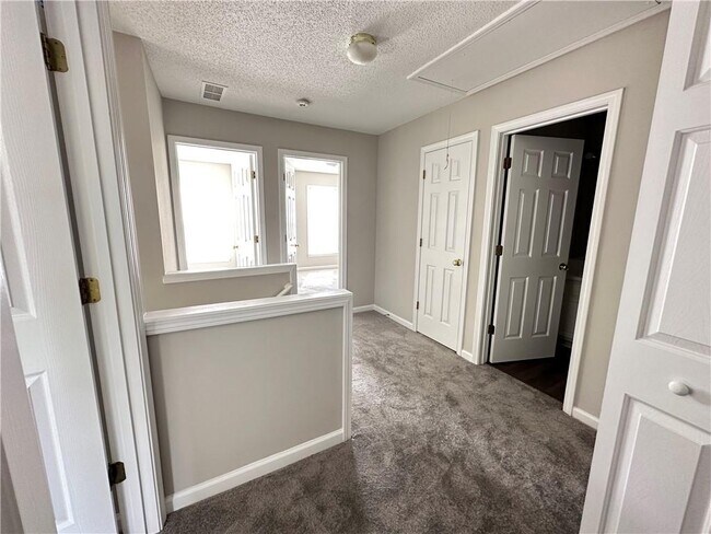 Building Photo - 3613 Gainesway Trace