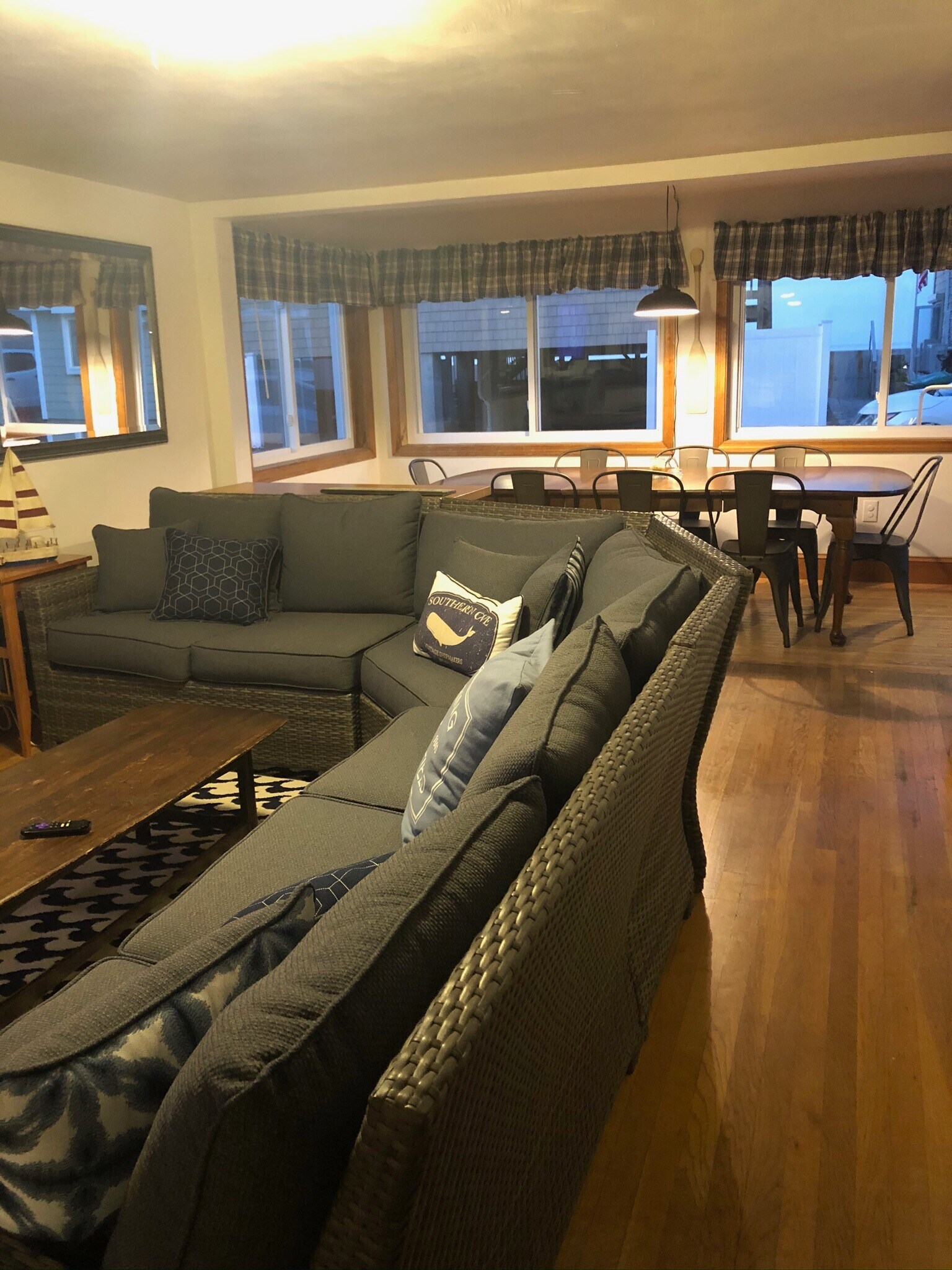 Living room - 175 Foster Ave