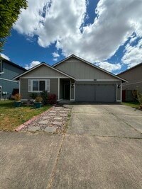 Building Photo - 16651 Greenleaf Ave SE