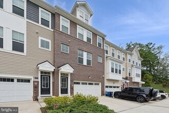 Building Photo - 3034 Declan Way