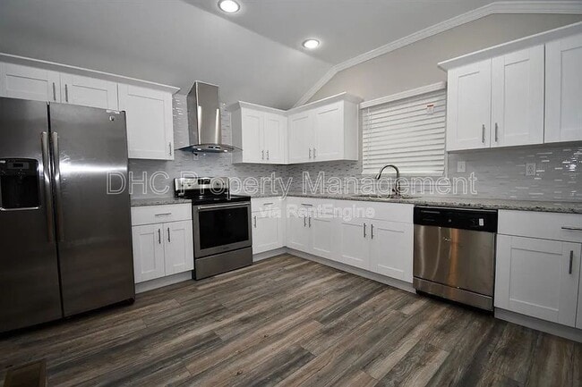 Building Photo - 1394 Alverado Way