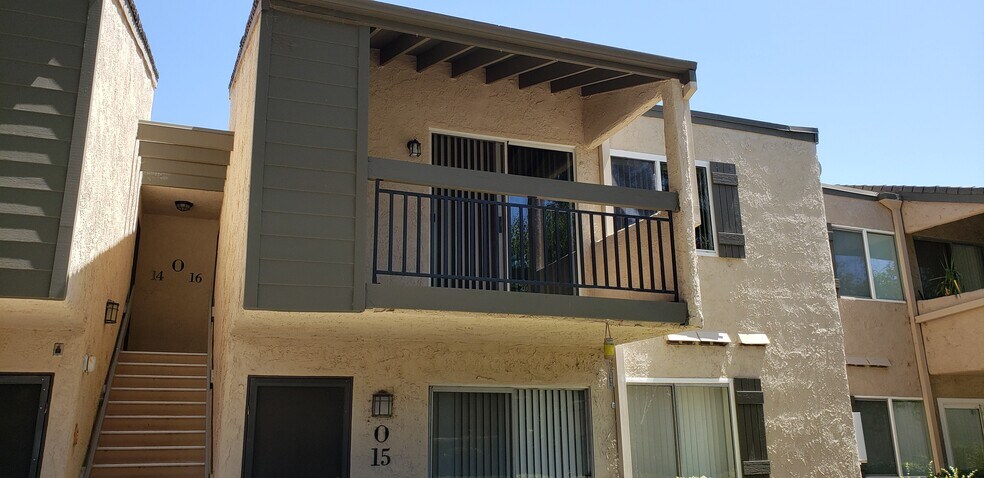 Building Photo - 24518 Nicklaus Dr