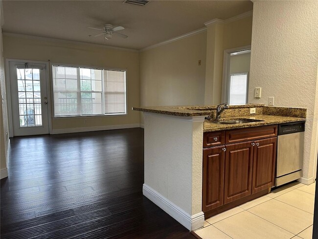 Building Photo - 3567 Conroy Rd