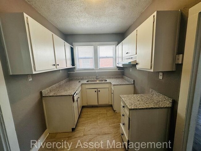 Building Photo - A Must See Nestled In The 38111 !!!!! HABL...