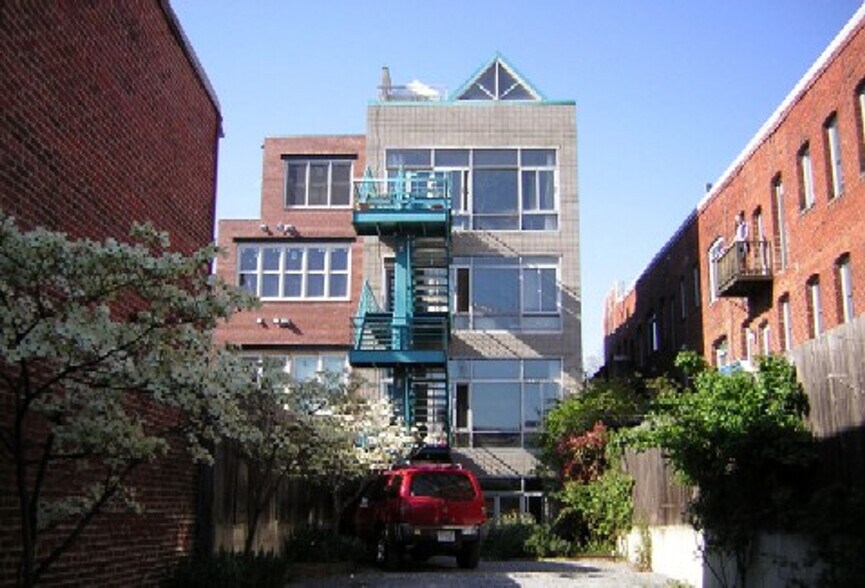 Building Photo - 440 M St NW