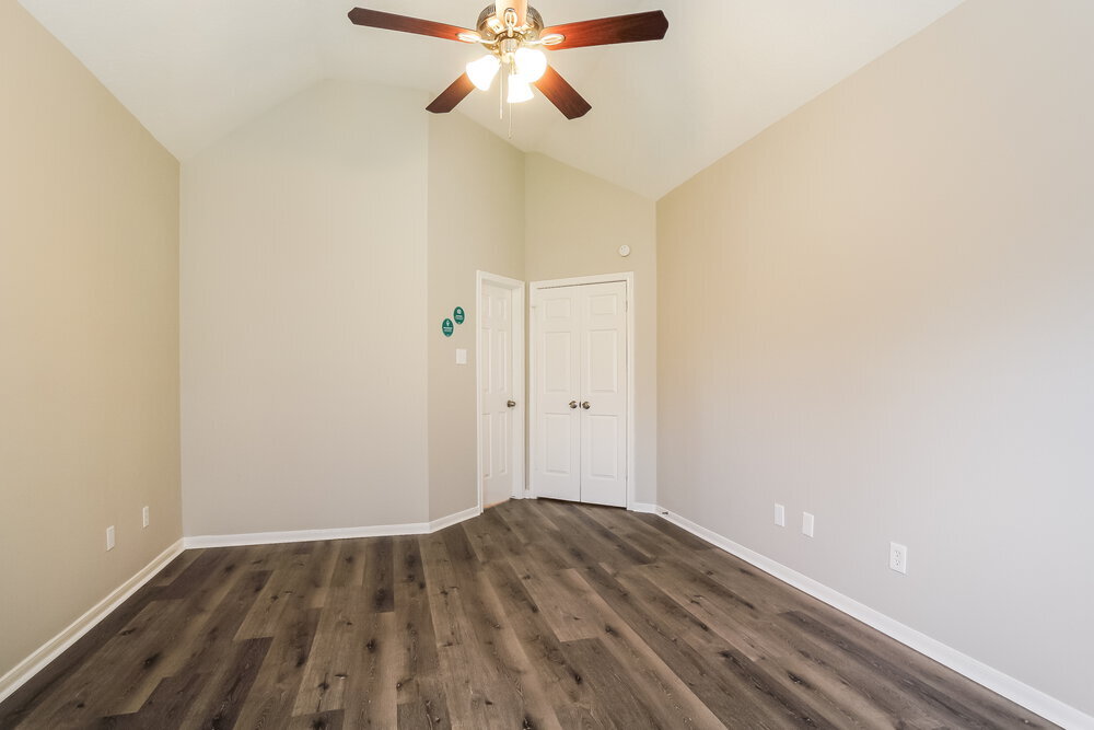 Building Photo - 6615 Bluebottle Ln