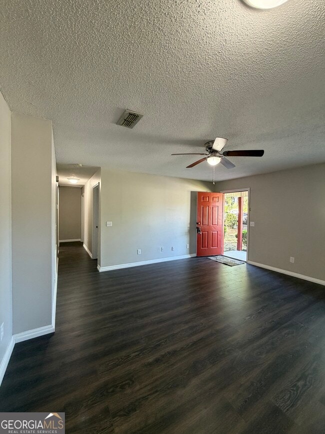 Building Photo - 73 Talbot Ct