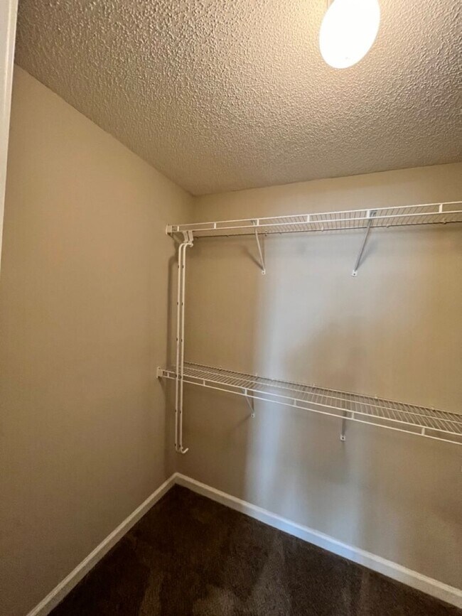 Building Photo - 110 Faybrook Dr