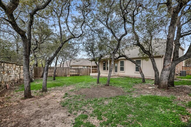 Building Photo - 3741 Bainbridge St