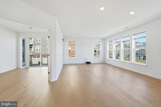 Building Photo - 13970 Englefield Dr